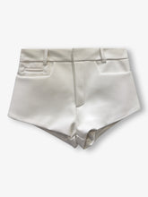 Seaside short