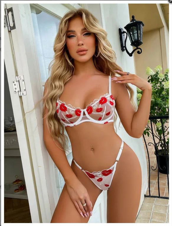 Full Lingerie Bras and Underwear Lady on Offer Lingeries Sets Outfit Bra and Thongs to Set