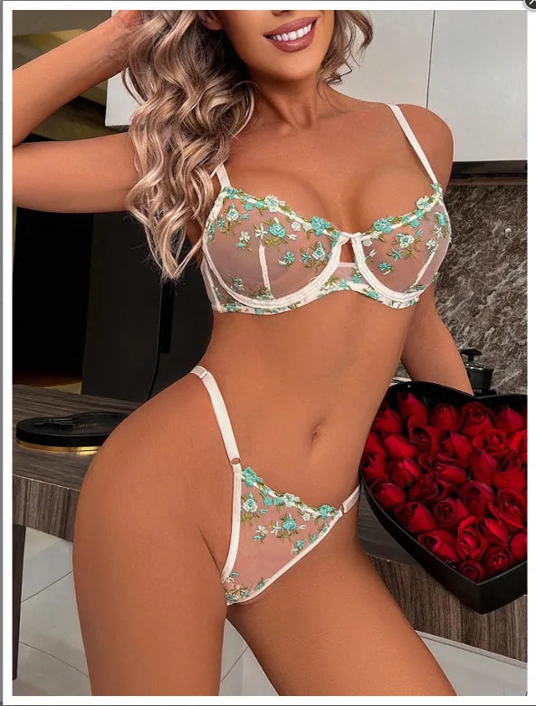 Full Lingerie Bras and Underwear Lady on Offer Lingeries Sets Outfit Bra and Thongs to Set