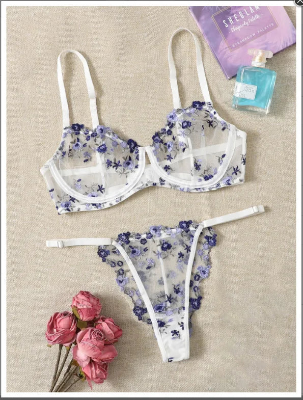 Full Lingerie Bras and Underwear Lady on Offer Lingeries Sets Outfit Bra and Thongs to Set