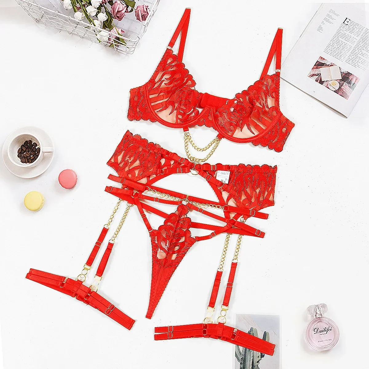 Toucheart 4 Piece Set Panties Set Lingerie Bra Metal Chain Underwear Sexiest Bra Corset Fancy Lingere