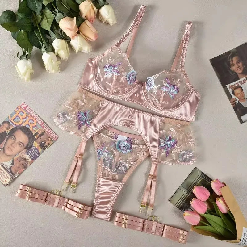 Toucheart 4-Piece Set Lingerie Set Embroidery Mesh See-Through Exotic Underwear Garter Belt Underwear Suit