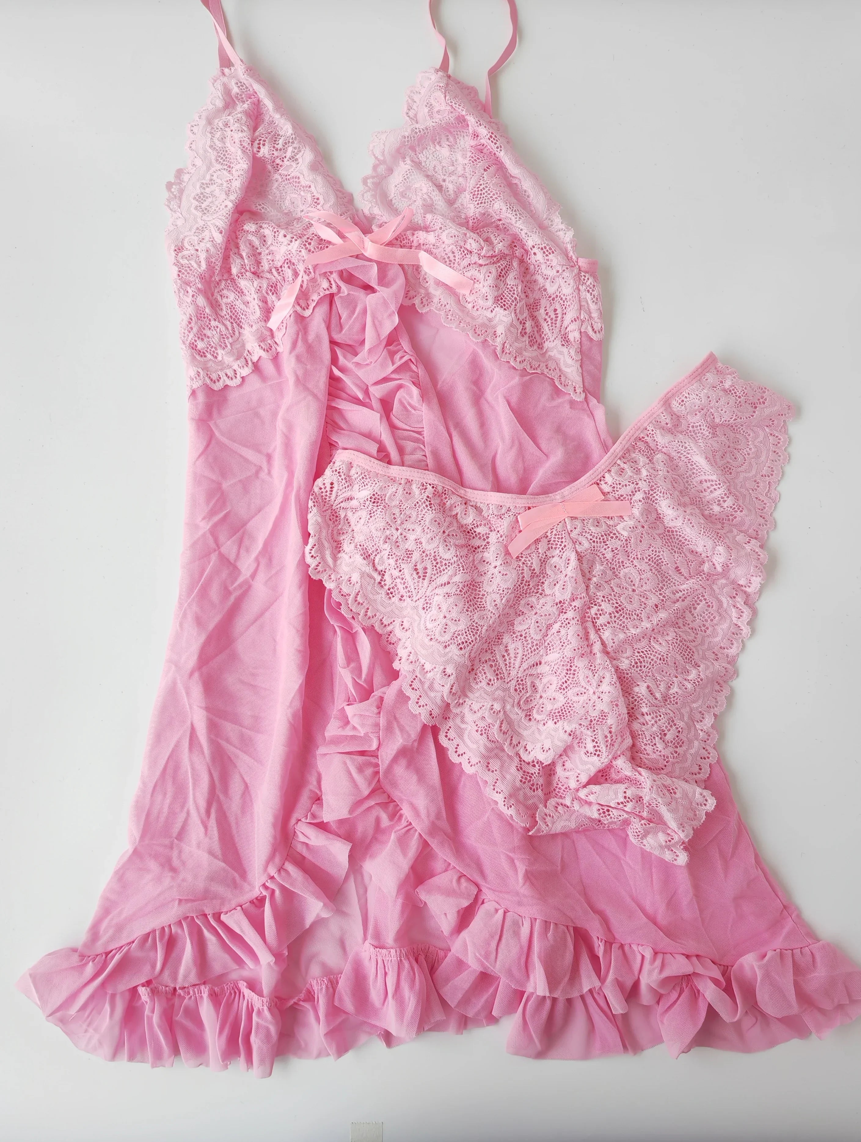 Toucheart Contrast Lace Nightgown Deep V Backless Bow Slip Dress See-Through Slit Lace Pajama 2-Piece Set With Thong