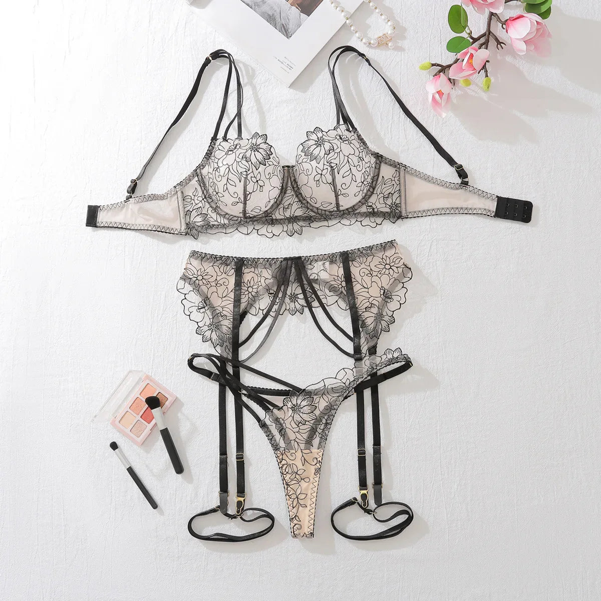 Toucheart Embroidery Floral Underwear Panty Set2PCS Slim Backless See-through Lace Bralette Set