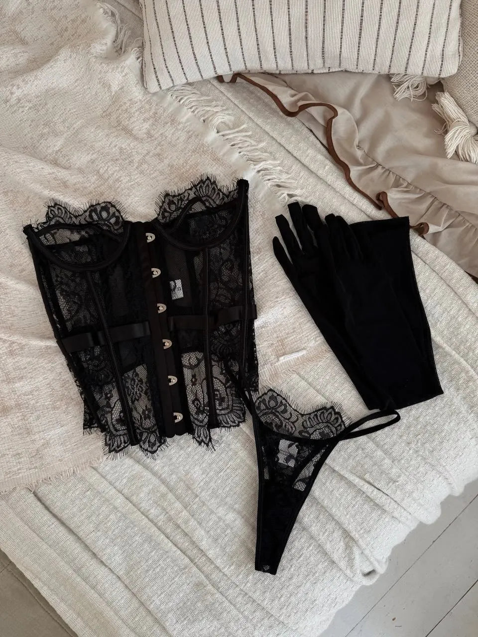 Toucheart Erotic Bodysuit French Retro Black Lace Jumpsuit Delicate Intimate Backless Fishbone Shapewear