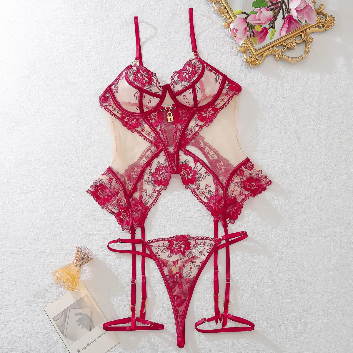 Toucheart Erotic Lingerie Bra Set Mesh See-through Lace Underwear Three-piece Set Pure Desire Flirting Underwear