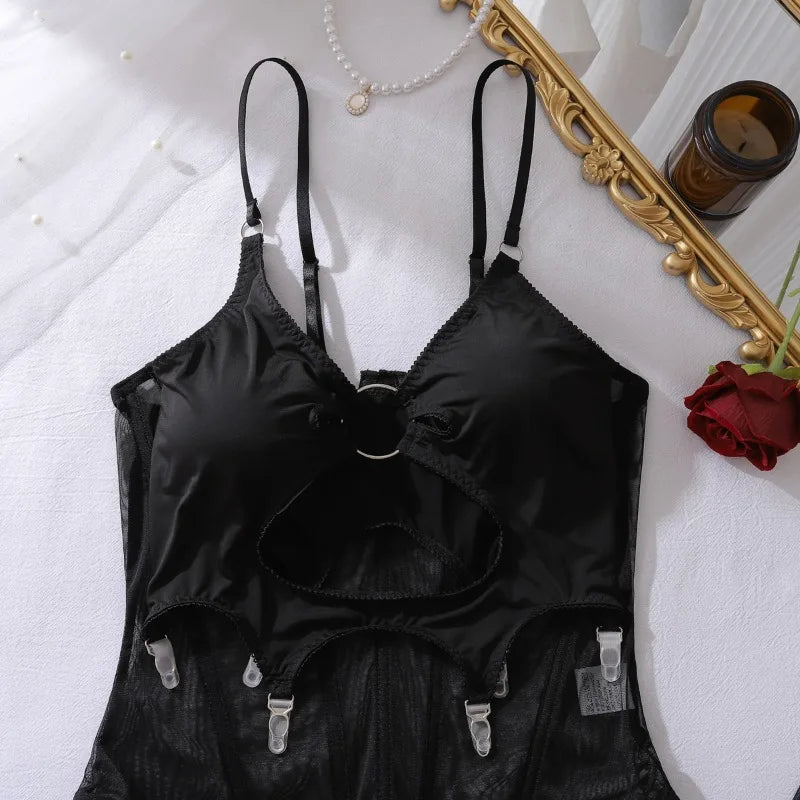 Toucheart Erotic Lingerie Heavy Industry Bundled Splicing Mesh Temptation Halter Neck Slimming Underwear Set with Stockings