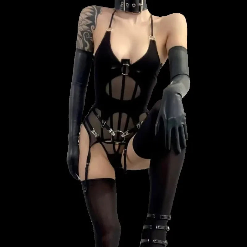 Toucheart Erotic Lingerie Heavy Industry Bundled Splicing Mesh Temptation Halter Neck Slimming Underwear Set with Stockings