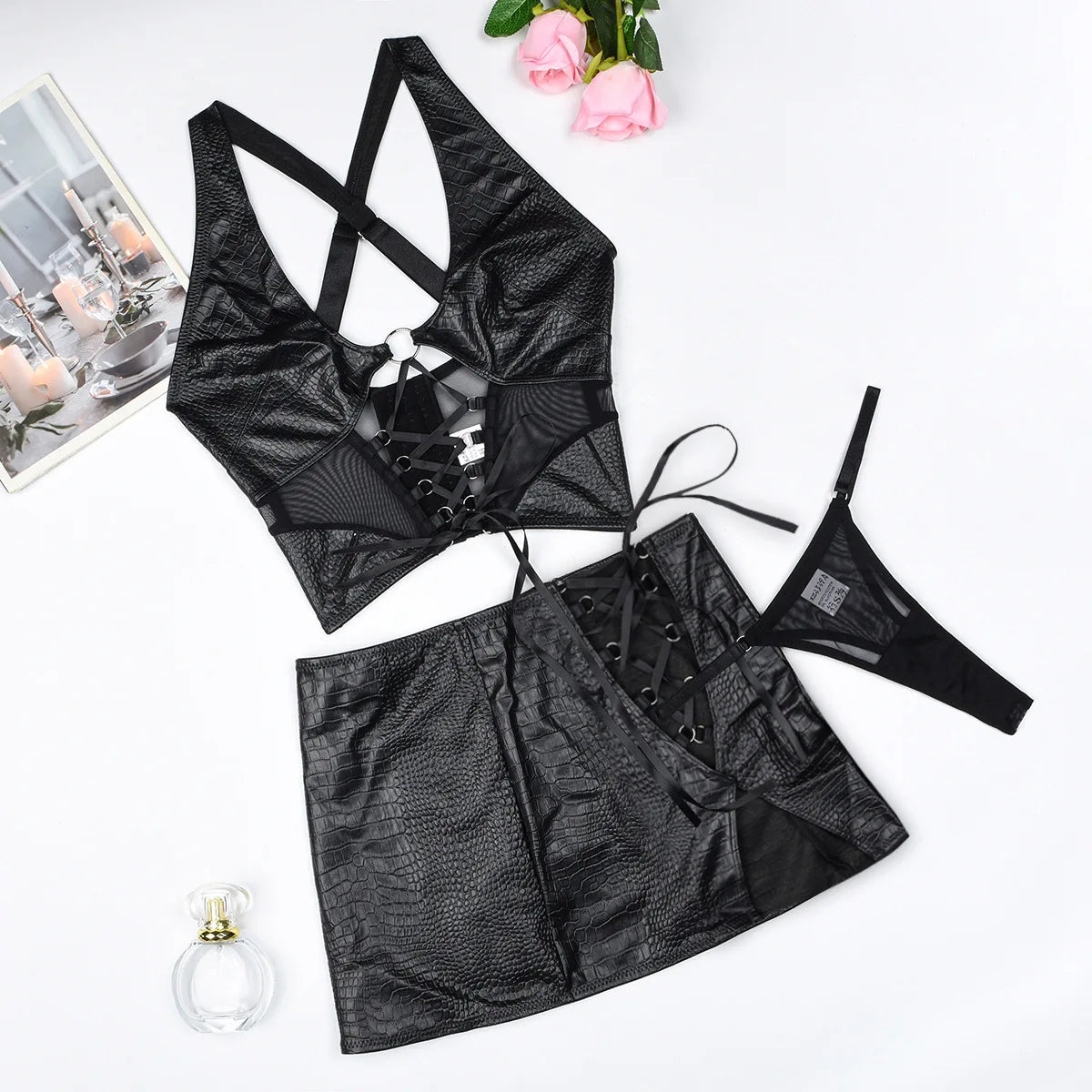 Toucheart Erotic Lingerie High-quality Leather and Fabric Spliced mesh Strap Cross Halter Neck Underwear Set