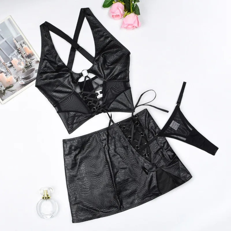 Toucheart Erotic Lingerie High-quality Leather and Fabric Spliced mesh Strap Cross Halter Neck Underwear Set