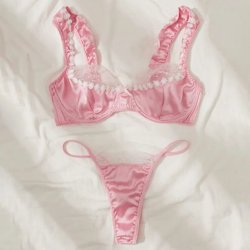 Toucheart Erotic Lingerie Panty 2PCS Lace Floral Delicate Three Point Type Pure Desire Bra Set