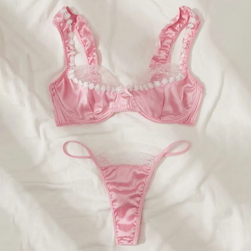 Toucheart Erotic Lingerie Panty 2PCS Lace Floral Delicate Three Point Type Pure Desire Bra Set