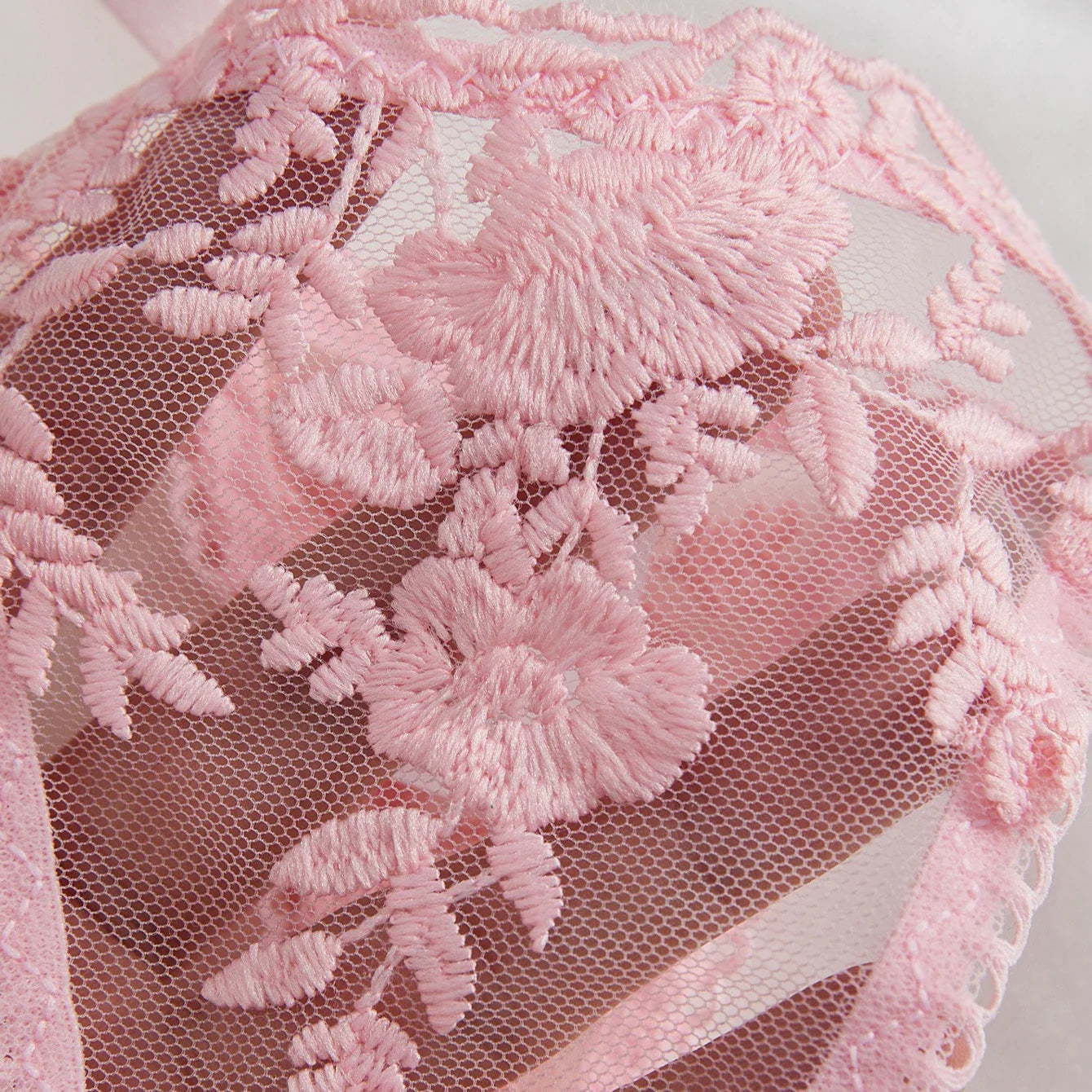 Toucheart Erotic Lingerie Panty 2PCS Mesh Floral Embroidery Pure Desire See-through Intimate Bra Set