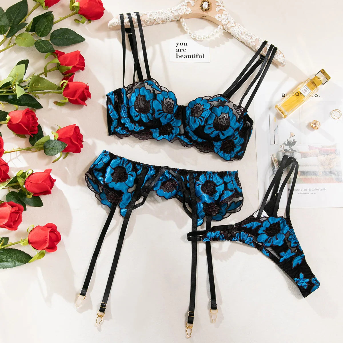 Toucheart Erotic Lingerie Thin Mesh Embroidered Hollowbody Shaping Lingerie Garter Belt Three-piece Set
