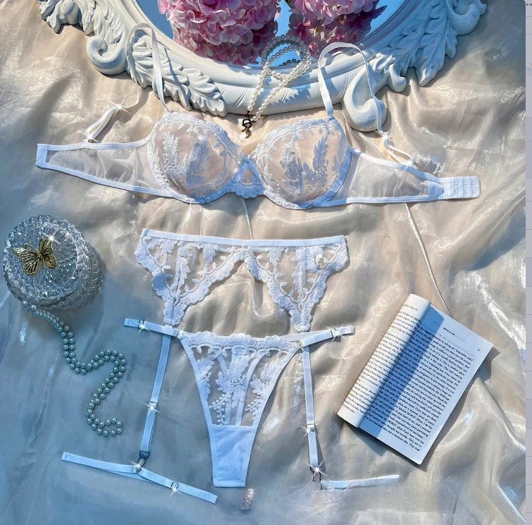 Toucheart Erotic  Lingerie Three Point Type See-through Lace Embroidery Pure Desire Slim Underwear Set