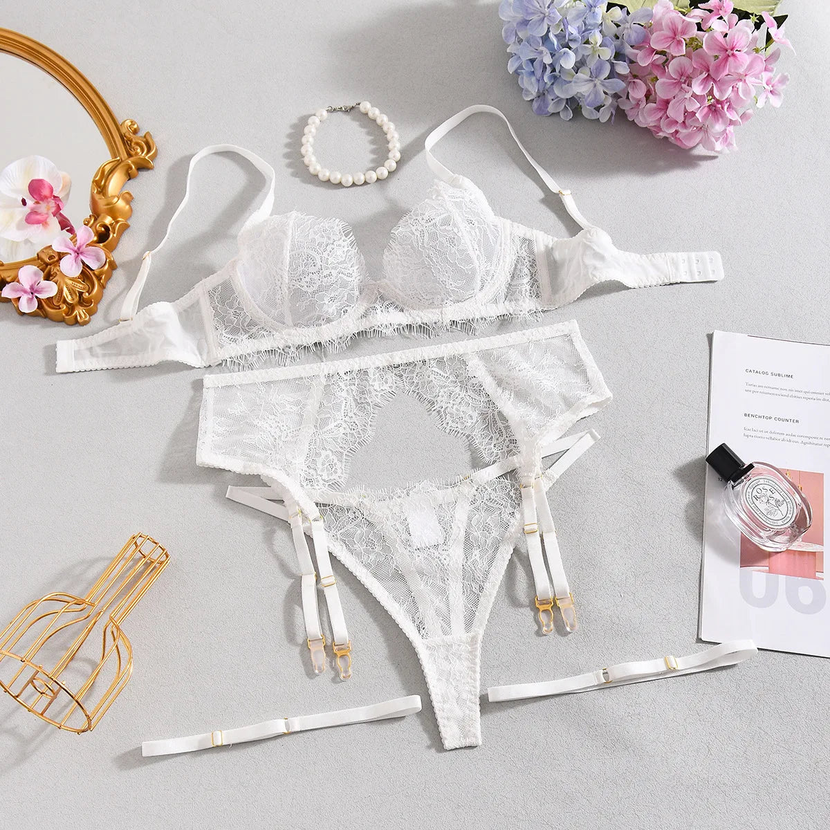 Toucheart Lace Embroidery Lingerie Panty Garters Leg Rings 4PCS See-through Slim Seductive