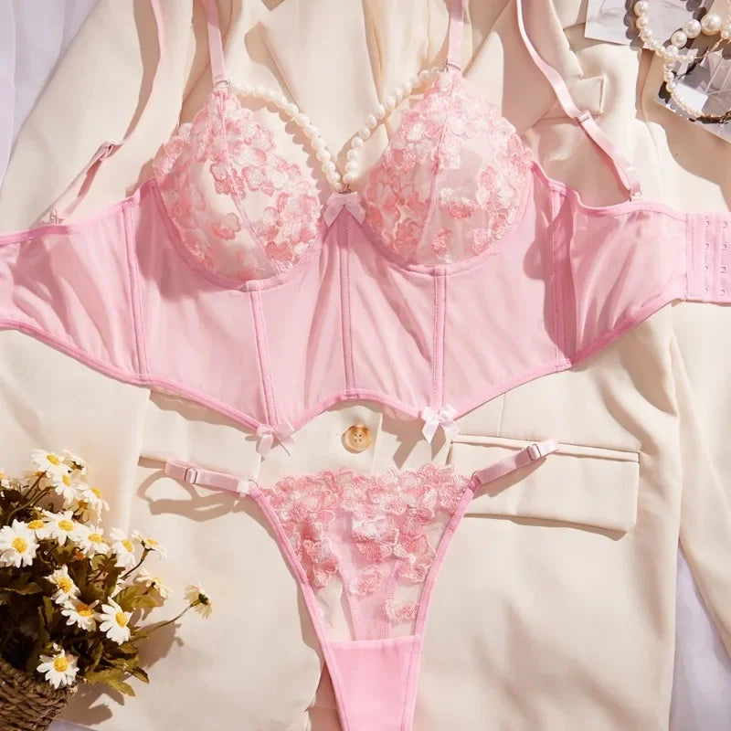 Toucheart Lace Floral Embroidery Underwear Fun Suit Pearl Chain Splicing Thin Mesh See-Through Lingerie Set