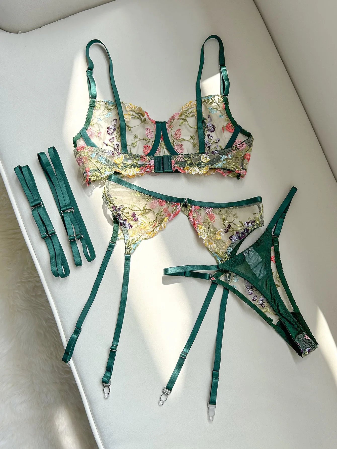 Toucheart Lace Floral Lingerie Panty Garters Contrast Color Backless See-through Erotic Set
