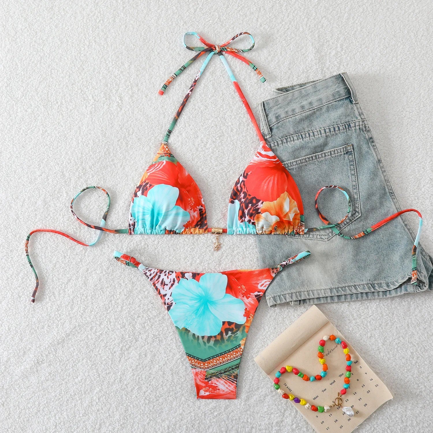 Toucheart Lace-up Halterneck Two-piece Bikini Triangle Bag Split Swimsuit Bodyshaping Pure Desire Backless Bikini