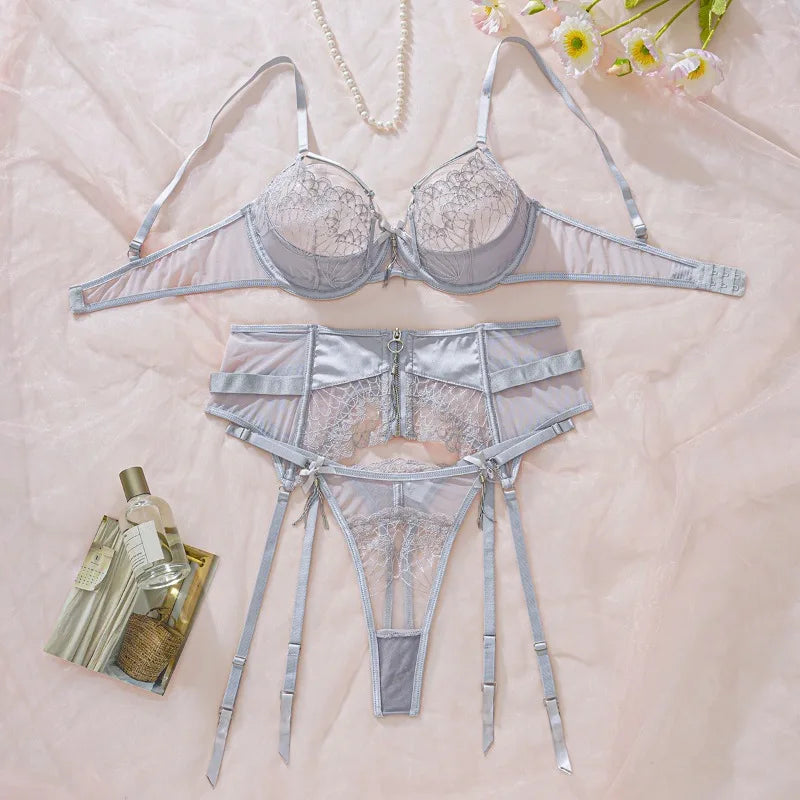 Toucheart Embroidery Lingerie Suit Solid Color Mesh See-through Garters Underwear 3-piece Set