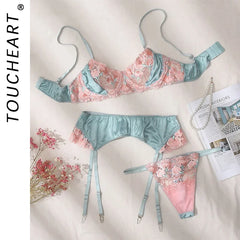Toucheart Embroidery Underwear Set Lace Flowers Mesh See-through Garters 3 Piece Underwear Set