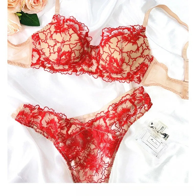 Toucheart Lace Lingerie Panty Embroidery See-through Slim Backless Charming Underwear Set
