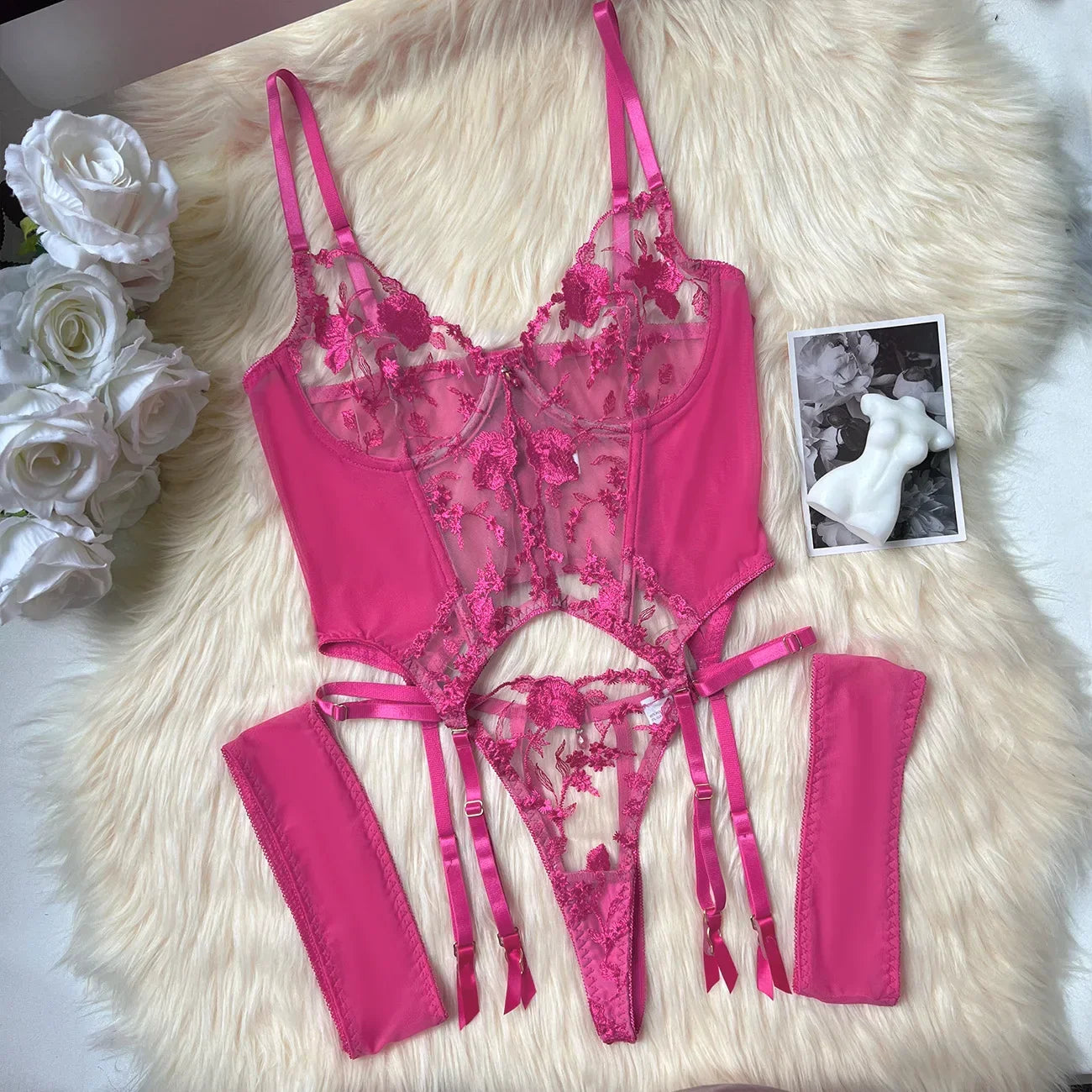Toucheart Lingerie Embroidery Printing Bra Garters Set Mesh See- Through Exotic Underwear Suit