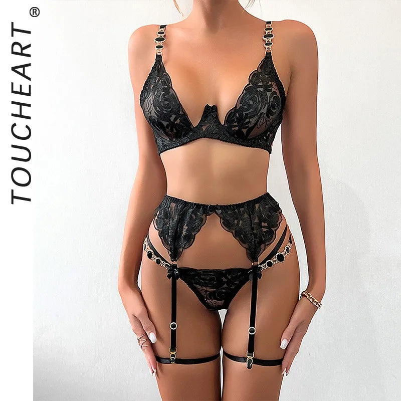 Toucheart Lingerie Rose Embroidery Gemstone Chain Deep V Push-up Slim Delicate Lingerie Three-piece Set