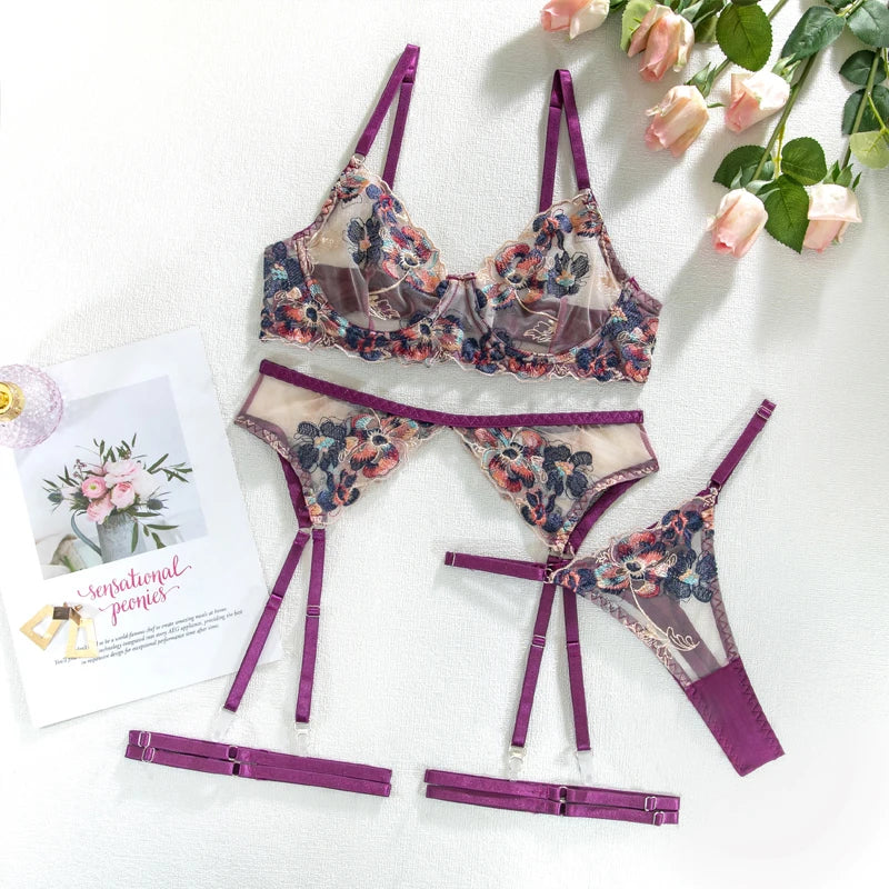 Toucheart Lingerie Set Multicolor Embroidery Mesh Perspective Bra Set Metal Decoration Underwear Suit