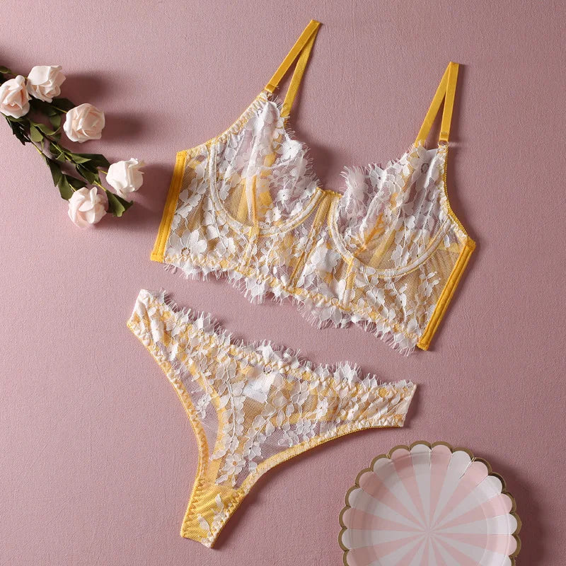 Toucheart Lingerie Set See-through Embroidered Underwired Fishbone Extended Vest Bra Briefs Beautiful Back Underwear