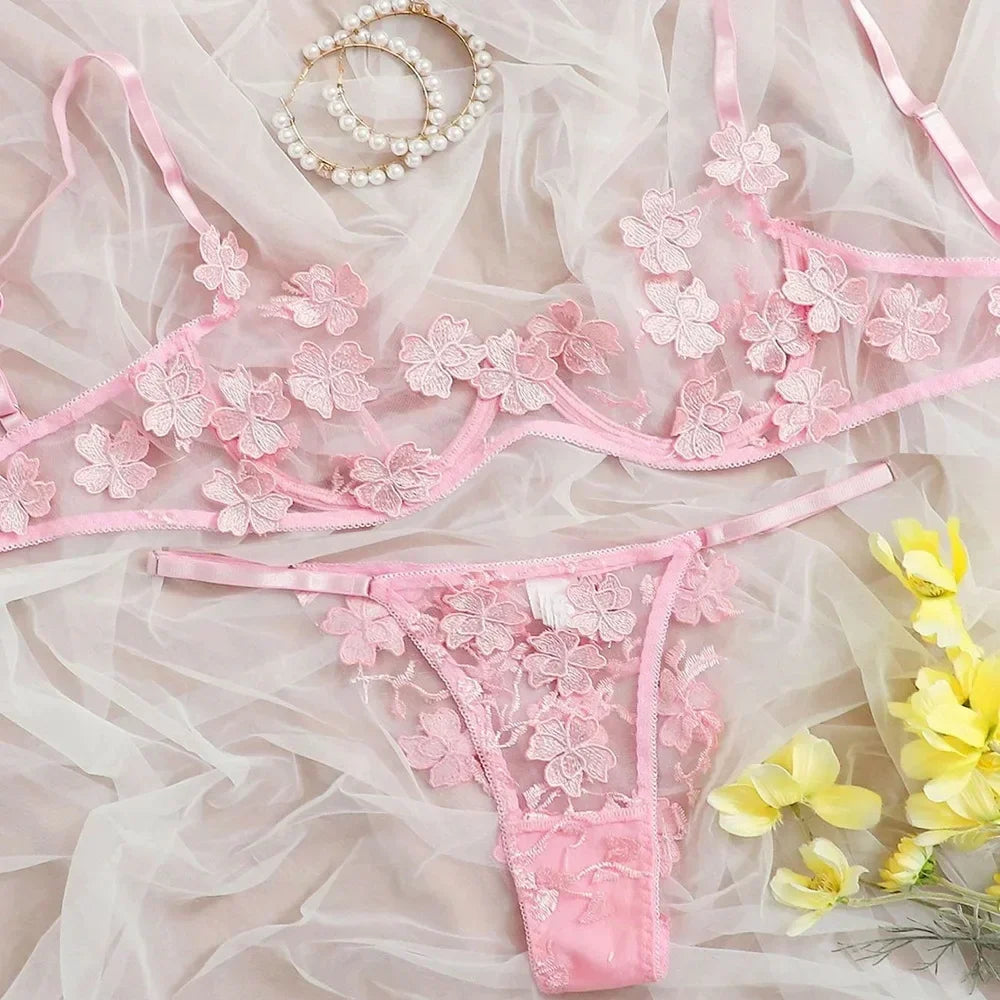 Toucheart Lingerie Set Transparent Feminine Sweet Mesh Embroidered Lace Bra Flower Applique Transparent Lingerie Kit