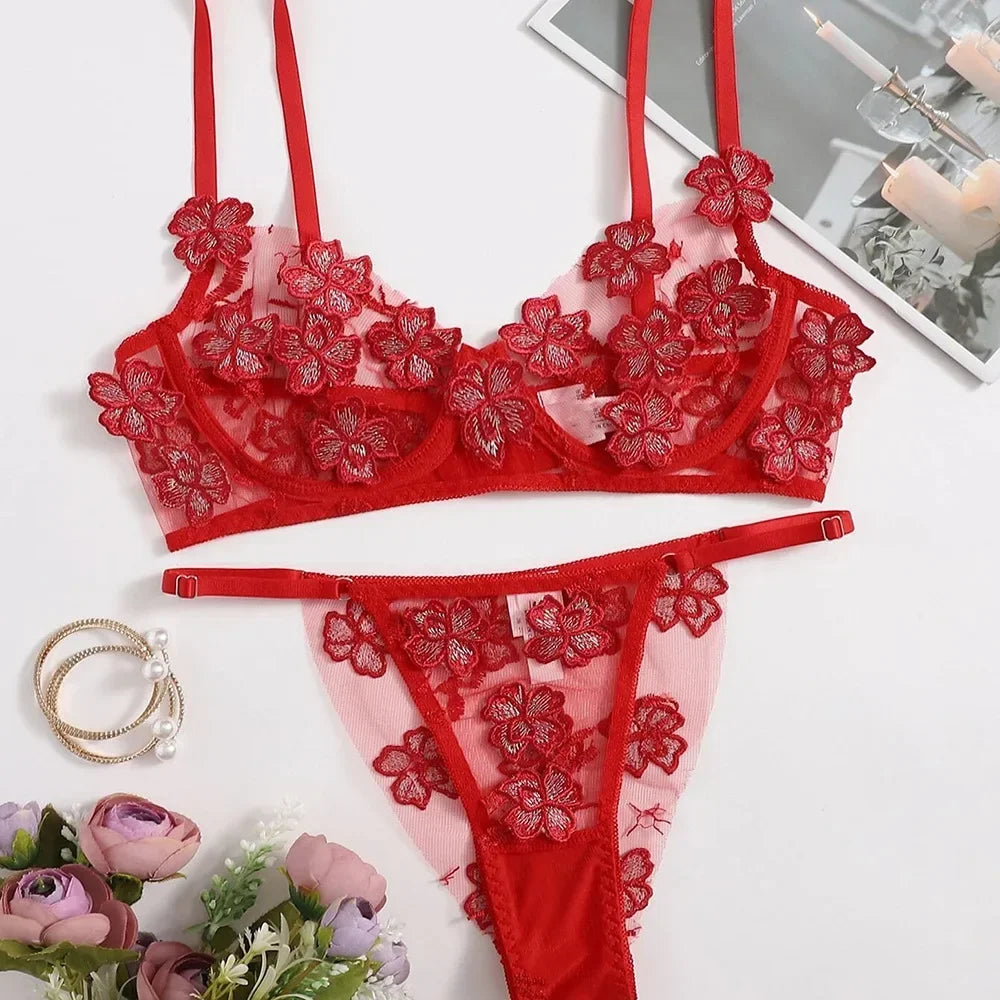 Toucheart Lingerie Set Transparent Feminine Sweet Mesh Embroidered Lace Bra Flower Applique Transparent Lingerie Kit