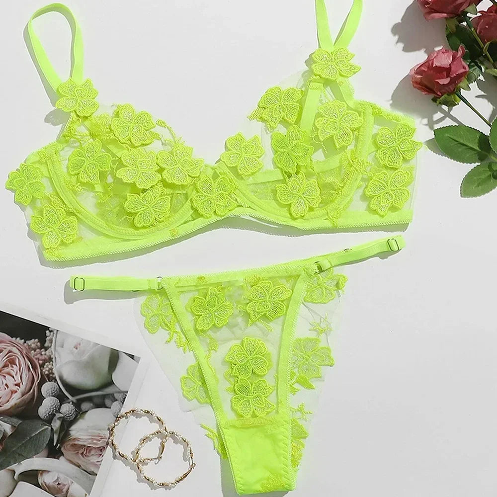 Toucheart Lingerie Set Transparent Feminine Sweet Mesh Embroidered Lace Bra Flower Applique Transparent Lingerie Kit