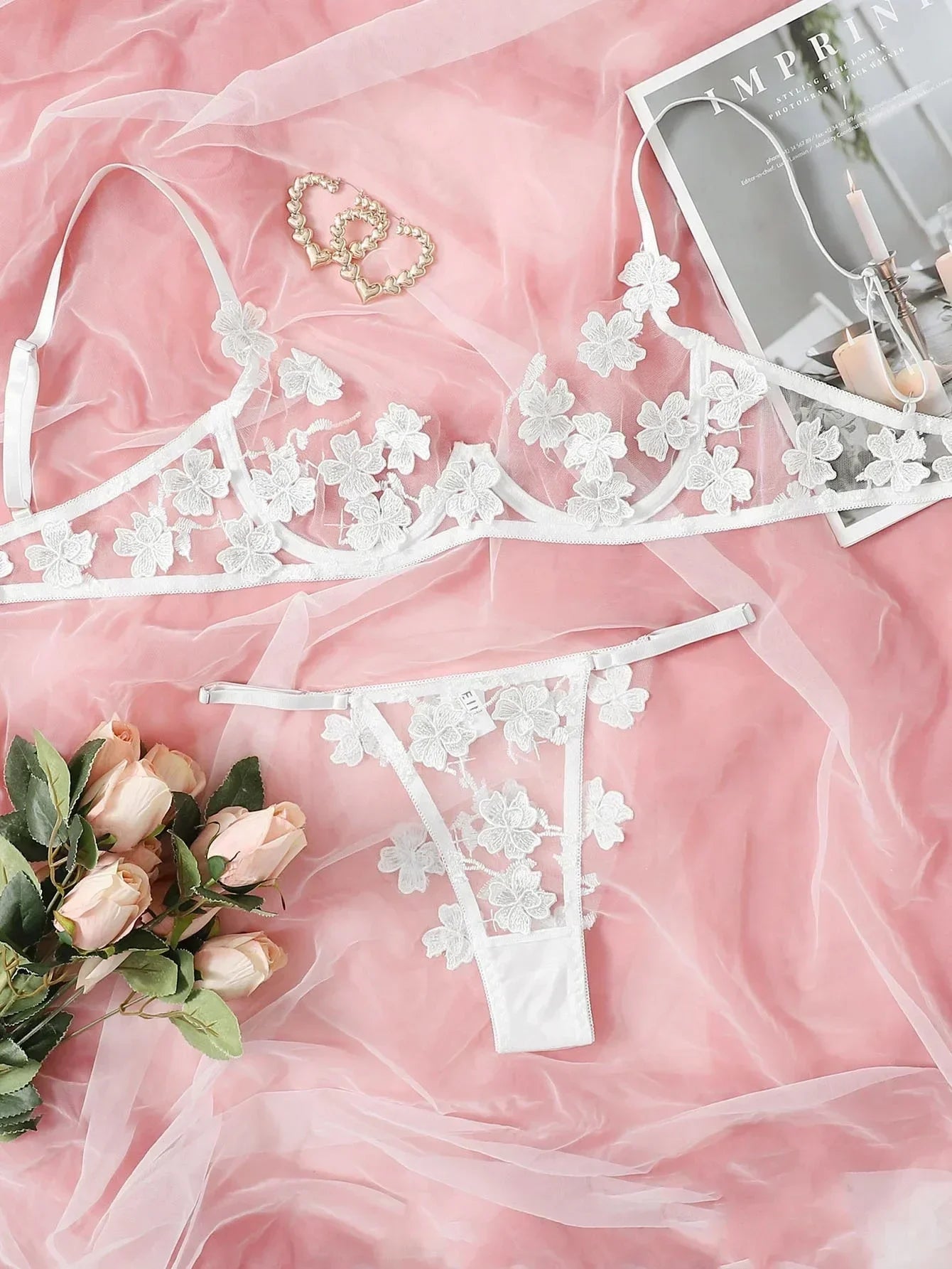 Toucheart Lingerie Set Transparent Feminine Sweet Mesh Embroidered Lace Bra Flower Applique Transparent Lingerie Kit