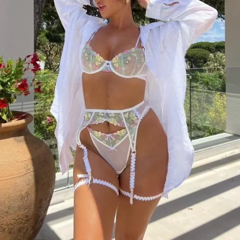 Toucheart Lingerie Suit Bow Knot Embroidery Underwear Suit Garters Underwear Suit