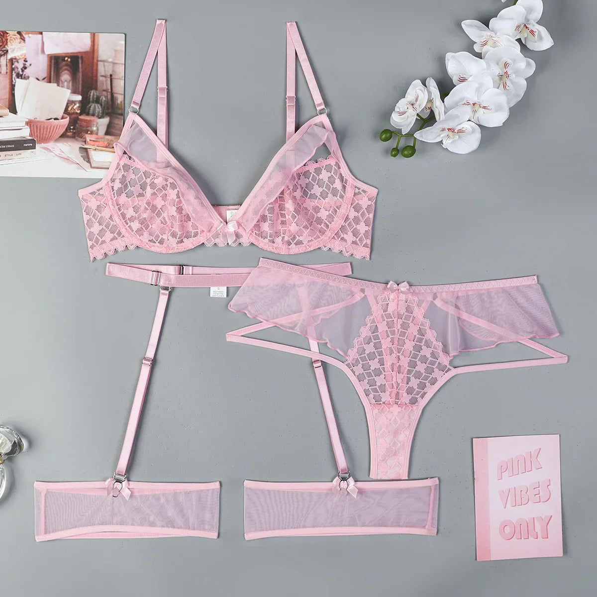 Toucheart Lingerie Suit Mesh See-through Underwear 3-piece Set Garters Underwear Suit