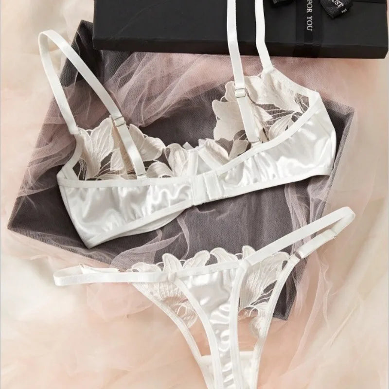 Toucheart Lingerie Lace Transparent Underwear  Embroidery Brief Set Bra Kit Push Up Breves Sets Thin Erotic Bras