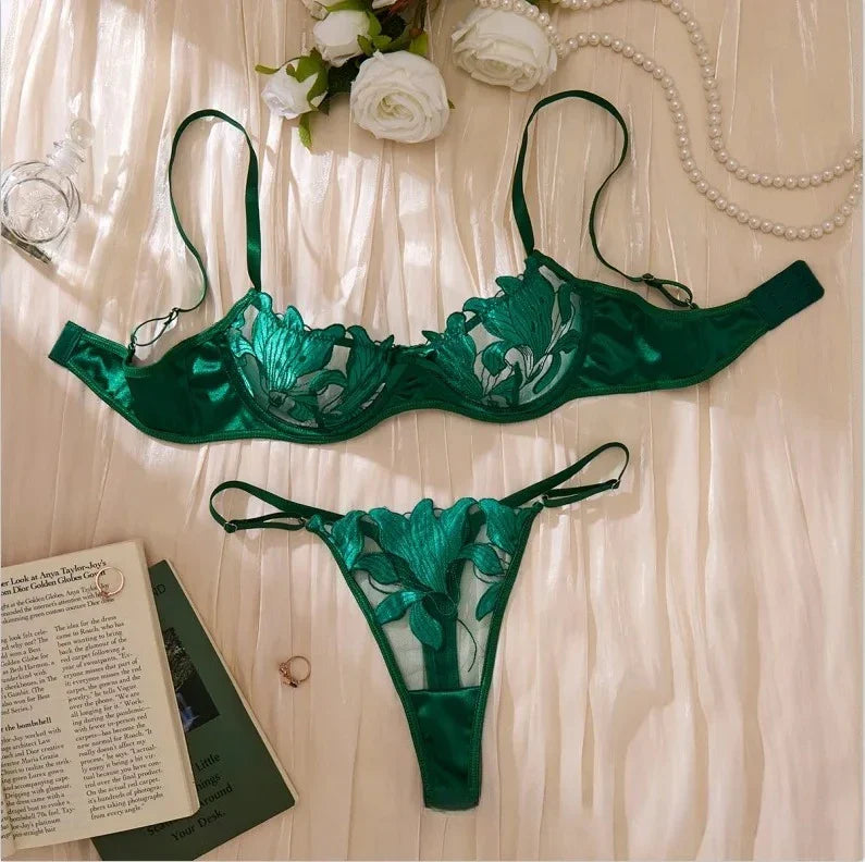 Toucheart Lingerie Lace Transparent Underwear  Embroidery Brief Set Bra Kit Push Up Breves Sets Thin Erotic Bras