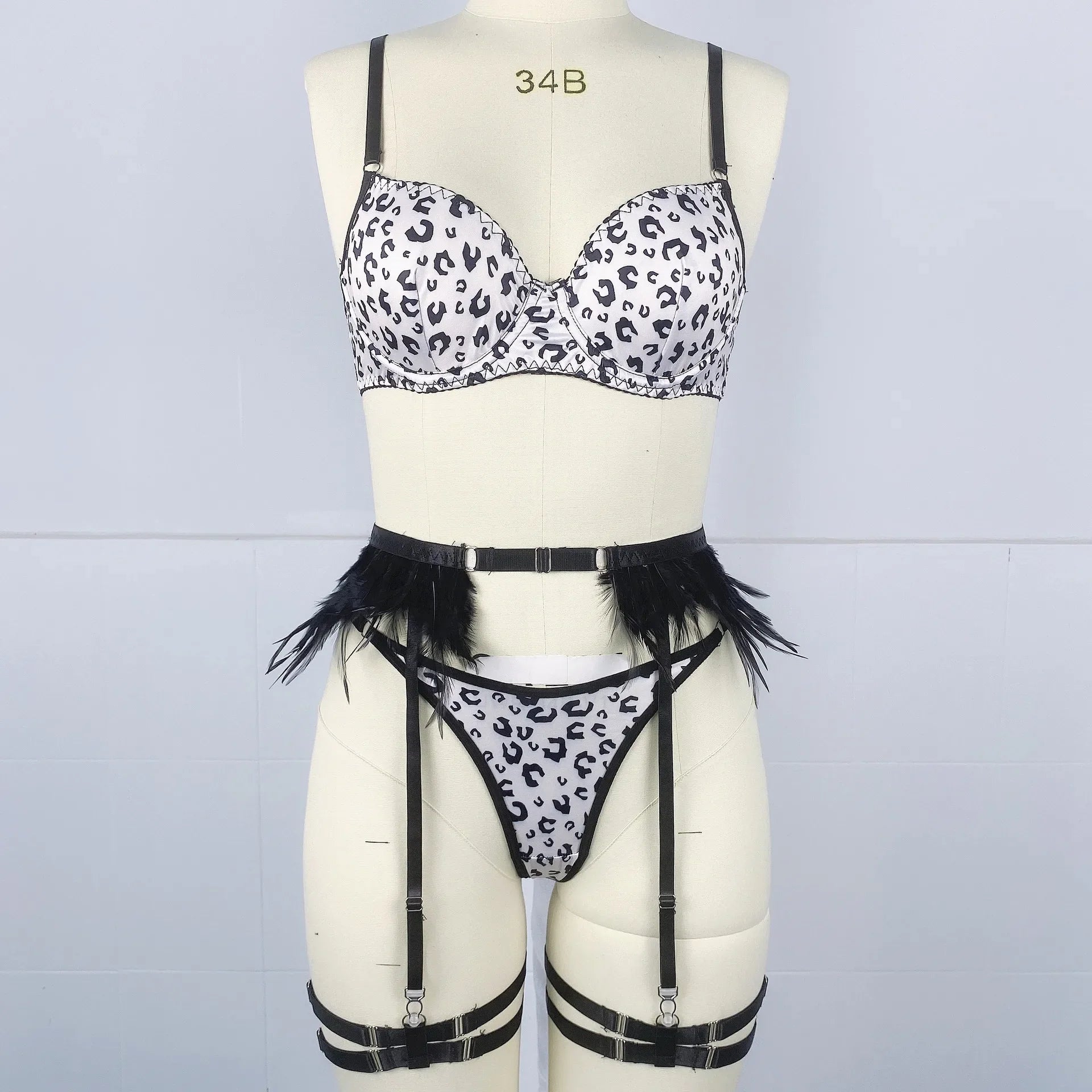 Toucheart Lingerie Leopard Print Steel Bra with Feather Waist Seal and Lingerie Set