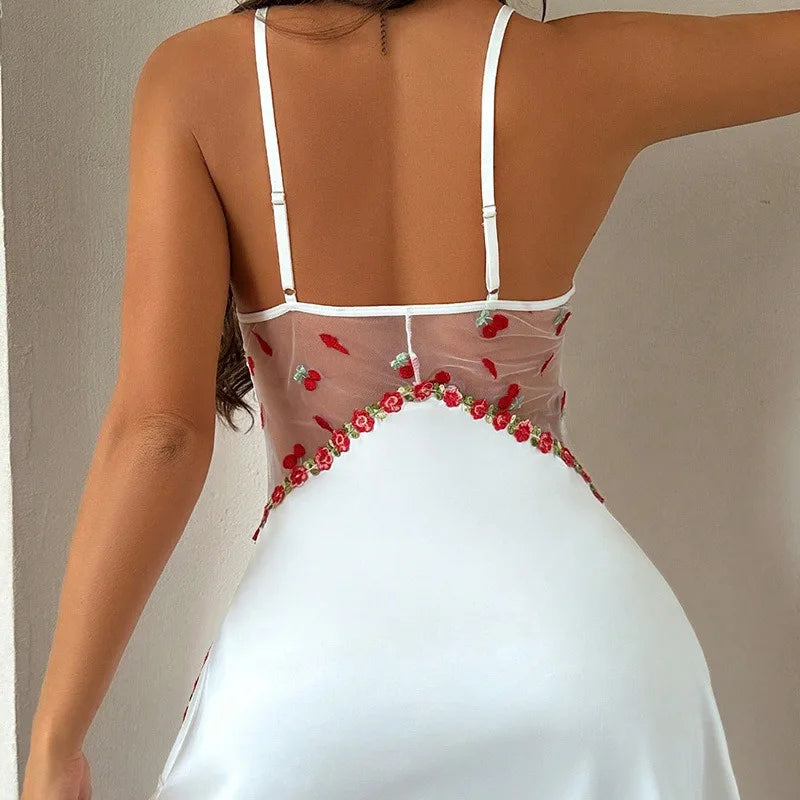 Toucheart See-through Lace Underwear Slim Backless Embroidery Floral Sleeping Skirt Set