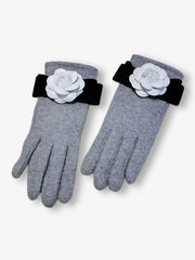 Hidden hills gloves