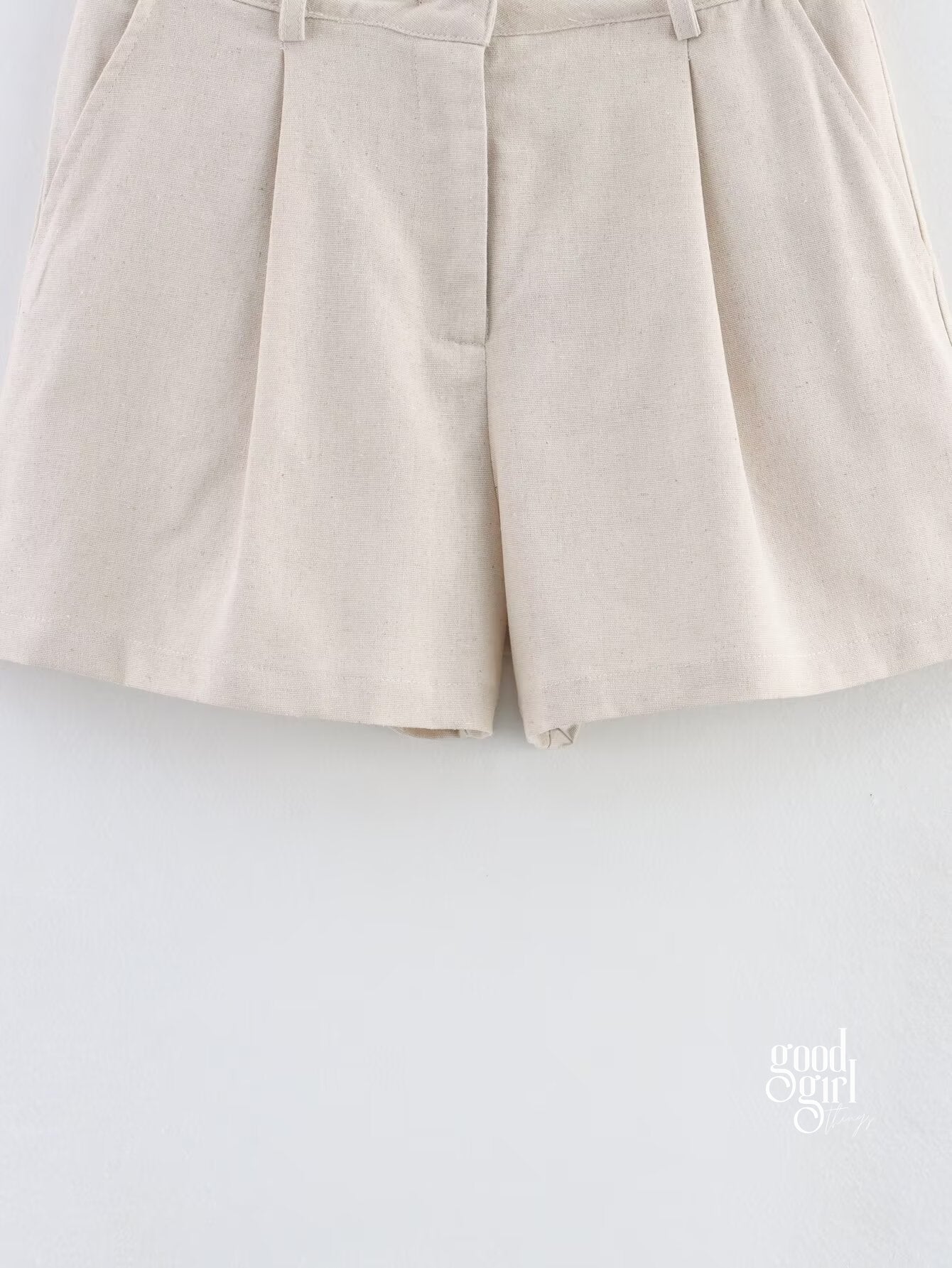 Aniylah V-Neck Short Set