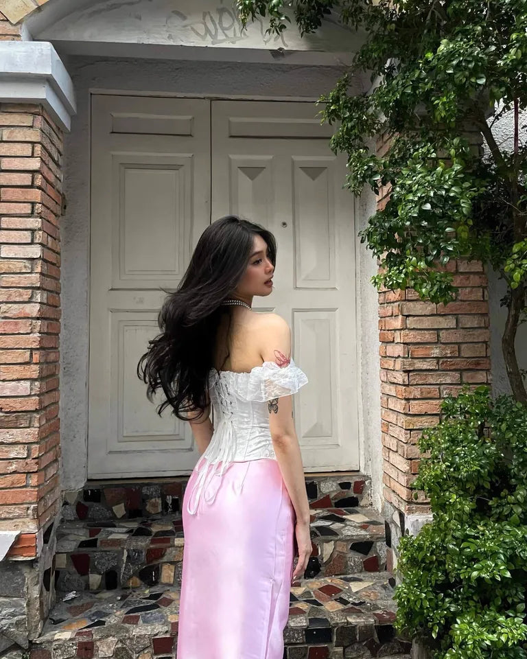Lareen Lace Sleeve Corset
